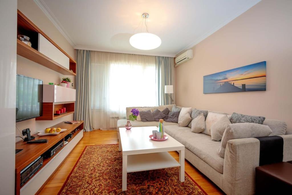 Green Apartment - Top Location, Near City Center! София Екстериор снимка