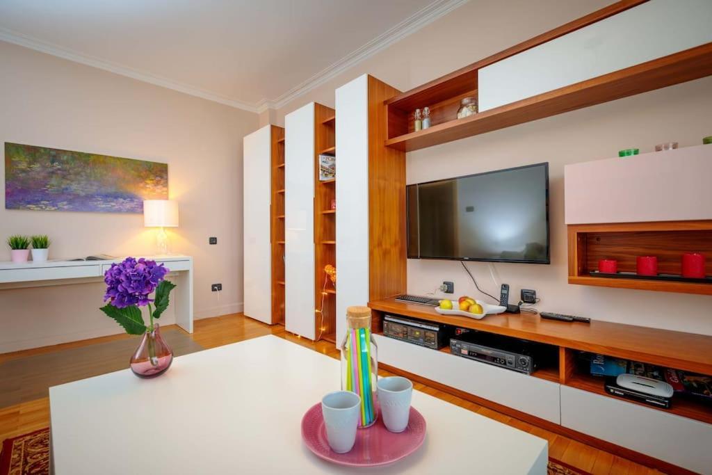 Green Apartment - Top Location, Near City Center! София Екстериор снимка