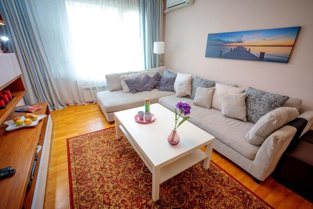 Green Apartment - Top Location, Near City Center! София Екстериор снимка