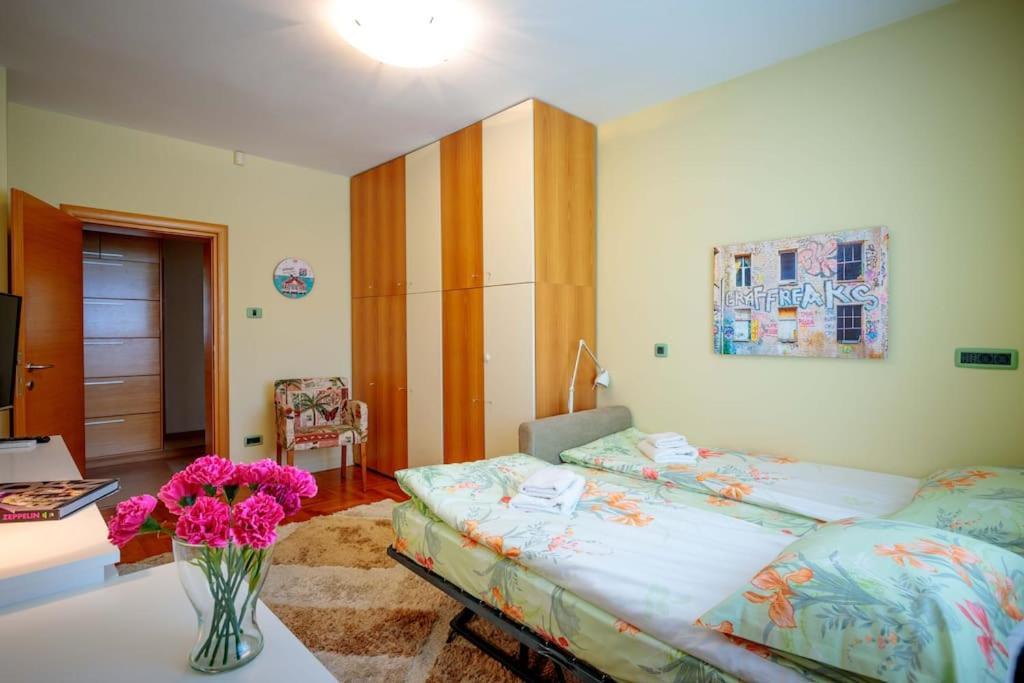 Green Apartment - Top Location, Near City Center! София Екстериор снимка