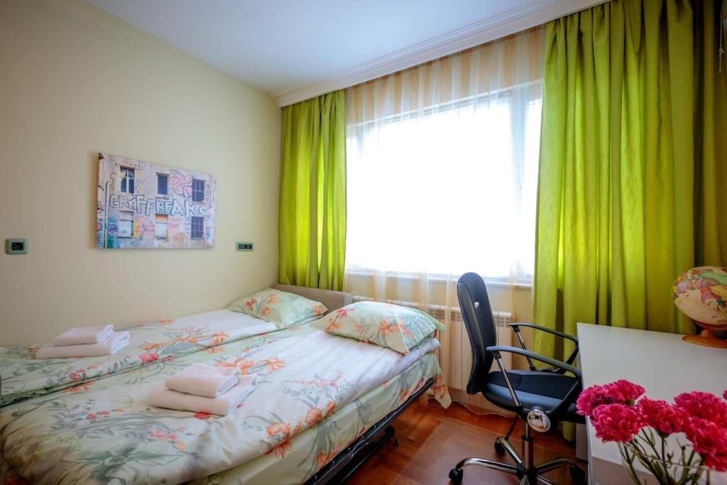 Green Apartment - Top Location, Near City Center! София Екстериор снимка